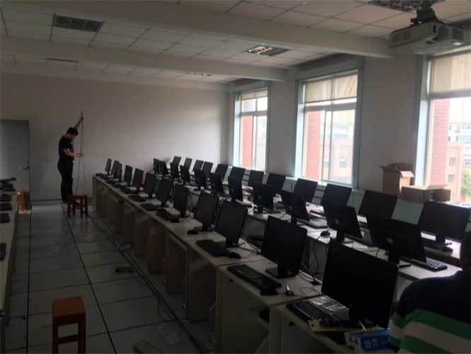 一连地起劲，，，，，不懈地斗争